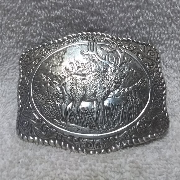 Crumrine Rectangle Silver Fully Engraved Elk Outdoor Scene Buckle Great Vintage - Picture 1 of 8